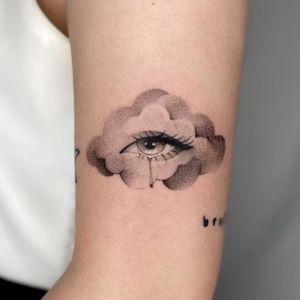 female teardrop tattoo png 