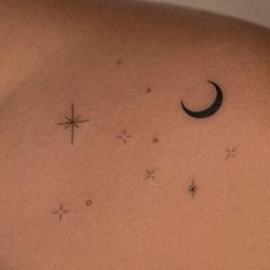 minimal star tattoo