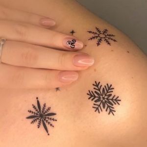 Female Shoulder Christmas Tattoo